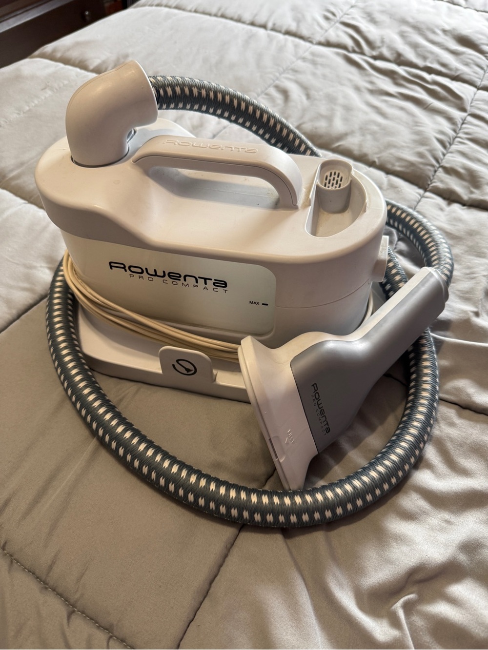 Rowenta Pro Compact Fabric Steamer - Light Gray